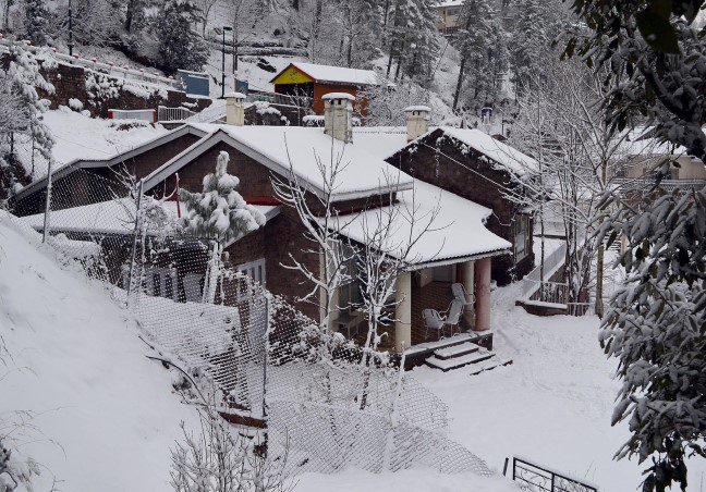 Honeymoon Package Mall Road Murree (3Days/2Nights) 